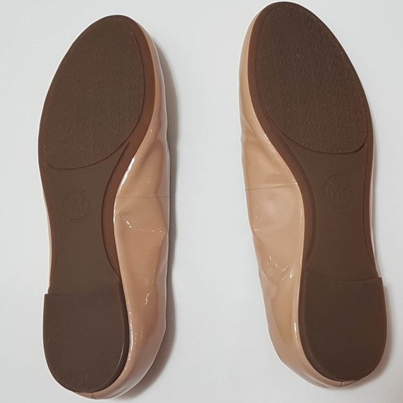 Michael Kors Patent Doll Shoes size 5M - Picture 5 of 6